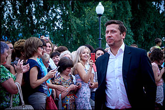 20 июль 2016 г., Барнаул   Красная дорожка и премьера фильма с Андреем Мерзликиным: как прошло открытие Шукшинского кинофестиваля?