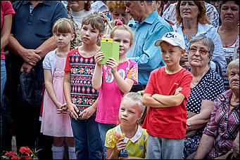 19 июль 2016 г., Барнаул   Шукшинские дни на Алтае: как прошло открытие и кто из знаменитых гостей приехал? Фоторепортаж