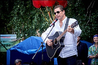 19 июль 2016 г., Барнаул   Шукшинские дни на Алтае: как прошло открытие и кто из знаменитых гостей приехал? Фоторепортаж