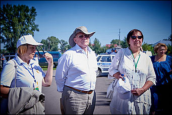 23 июля, село Сростки    Жара и модная шляпка Светличной. Как закрывали Шукшинский кинофестиваль?