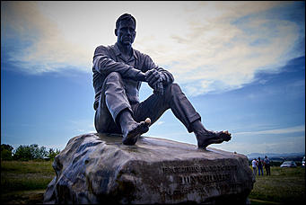 23 июля, село Сростки    Жара и модная шляпка Светличной. Как закрывали Шукшинский кинофестиваль?