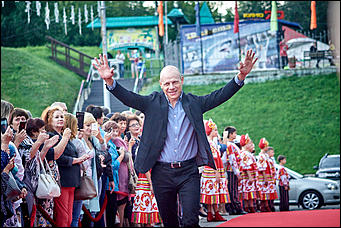 19 июль 2017 г., Барнаул   Сукачев, Котенев и Яковлева: смотрим, кто еще прошелся по красной дорожке "Шукшинского кинофестиваля"