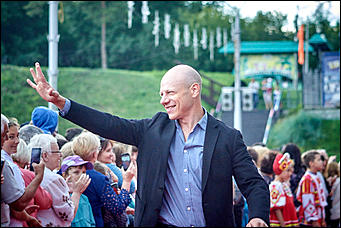 19 июль 2017 г., Барнаул   Сукачев, Котенев и Яковлева: смотрим, кто еще прошелся по красной дорожке "Шукшинского кинофестиваля"