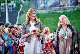 19 июль 2017 г., Барнаул   Сукачев, Котенев и Яковлева: смотрим, кто еще прошелся по красной дорожке "Шукшинского кинофестиваля"