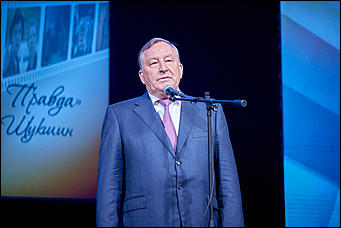 19 июль 2017 г., Барнаул   Сукачев, Котенев и Яковлева: смотрим, кто еще прошелся по красной дорожке "Шукшинского кинофестиваля"