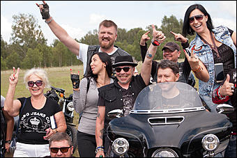 24 июль 2017 г.,с. Сростки   22 июля на горе Пикет в Сростках прошел Всероссийский Шукшинский фестиваль 