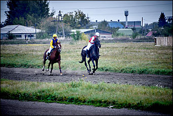 21 сентябрь 2015 г., Барнаул    В Барнауле прошли скачки "Grand-Prix Радио Монте-Карло"