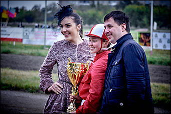 21 сентябрь 2015 г., Барнаул    В Барнауле прошли скачки "Grand-Prix Радио Монте-Карло"