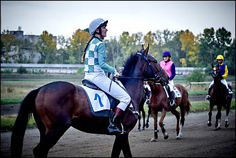 21 сентябрь 2015 г., Барнаул    В Барнауле прошли скачки "Grand-Prix Радио Монте-Карло"