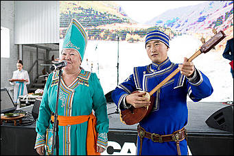 8 ноября 2018   Этнокультура и шаманы: как прошло открытие филиала дилерского центра Scania "АлтайСкан" в Бийске