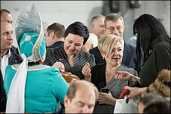 8 ноября 2018   Этнокультура и шаманы: как прошло открытие филиала дилерского центра Scania "АлтайСкан" в Бийске