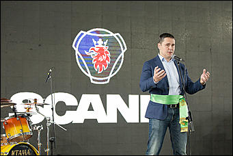 8 ноября 2018   Этнокультура и шаманы: как прошло открытие филиала дилерского центра Scania "АлтайСкан" в Бийске