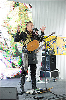 8 ноября 2018   Этнокультура и шаманы: как прошло открытие филиала дилерского центра Scania "АлтайСкан" в Бийске