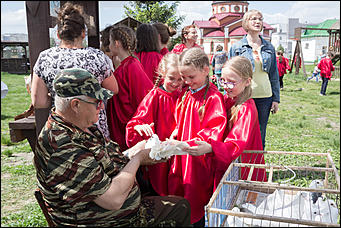 Екатерина Шевырева 24.05.2017   Песни, дети, храм. Как в Барнауле отметили День славянской письменности