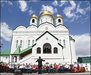 Екатерина Шевырева 24.05.2017   Песни, дети, храм. Как в Барнауле отметили День славянской письменности