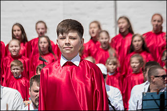 Екатерина Шевырева 24.05.2017   Песни, дети, храм. Как в Барнауле отметили День славянской письменности