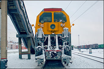 Снегопад в Барнауле    "Не выбирая места на ночлег, белыми стаями падает снег"
