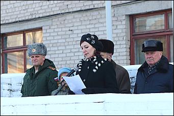 Барнаульские призывники отправились в президендский полк.    "Вернемся мужчинами"