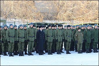 Барнаульские призывники отправились в президендский полк.    "Вернемся мужчинами"