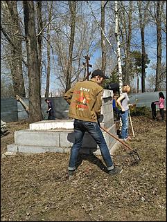 22.04.2017   Студенческий субботник в Нагорном парке Барнаула