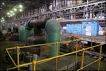 27 марта 2007 г., Барнаул   Выездное совещание городской администрации на Барнаульской ТЭЦ-2