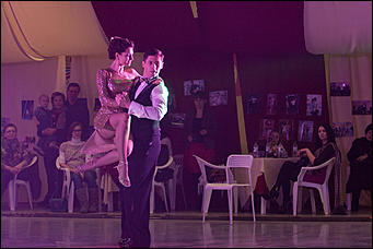 12 декабрь 2016 г., Барнаул © Амител Вячеслав Мельников   "Танцевальная сиеста". На ярмарке ВДНХ прошел праздник танца