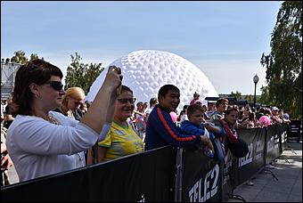 18 сентябрь 2015 г., Барнаул Праздник «Tele2 зажигает свет мобильных перемен» в Барнауле