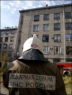 27 сентября 2006 г., Барнаул   Пожарно-тактические учения в главном корпусе АлтГТУ