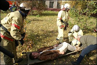 27 сентября 2006 г., Барнаул   Пожарно-тактические учения в главном корпусе АлтГТУ