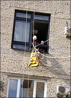 27 сентября 2006 г., Барнаул   Пожарно-тактические учения в главном корпусе АлтГТУ