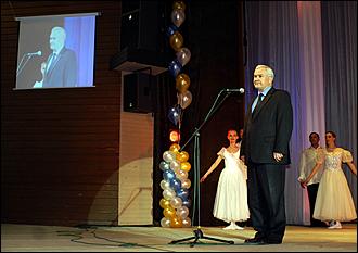 3 октября 2006 г., Барнаул   Вручение первого именного знака “Почетный учитель Барнаула"