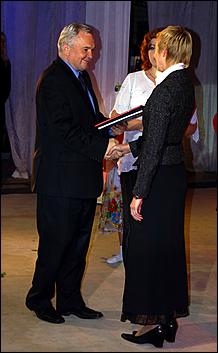 3 октября 2006 г., Барнаул   Вручение первого именного знака “Почетный учитель Барнаула"