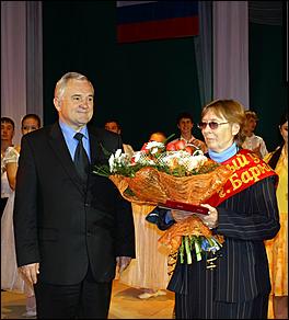 3 октября 2006 г., Барнаул   Вручение первого именного знака “Почетный учитель Барнаула"