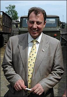 2 июня 2006 г. с. Ребриха   <P>Выездное заседание АРО ПП "Единая Россия"</P>