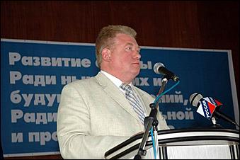 2 июня 2006 г. с. Ребриха   <P>Выездное заседание АРО ПП "Единая Россия"</P>