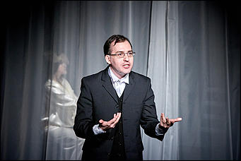 2 февраль 2017 г., Барнаул   Сатира и жизнь: как прошла премьера спектакля "Чертова закуска" в Молодежном театре Алтая