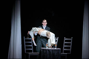 2 февраль 2017 г., Барнаул   Сатира и жизнь: как прошла премьера спектакля "Чертова закуска" в Молодежном театре Алтая