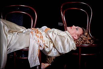 2 февраль 2017 г., Барнаул   Сатира и жизнь: как прошла премьера спектакля "Чертова закуска" в Молодежном театре Алтая