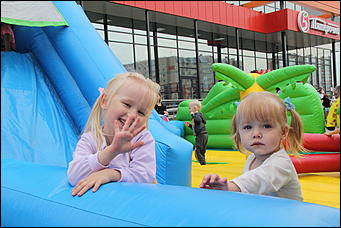 25 августа 2018 года   Барнаульцы радостно встретили новую "Зарю"