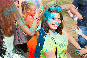 15 июля 2017 с., Завьялово   Вкусно и весело: как прошел фестиваль на Завьяловских озерах Алтая