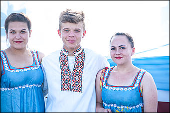 15 июля 2017 с., Завьялово   Вкусно и весело: как прошел фестиваль на Завьяловских озерах Алтая