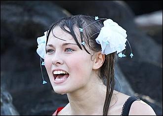 24 май 2016 г., Барнаул   Мокрая девочка танцует: фотоподборка выпускников в фонтанах