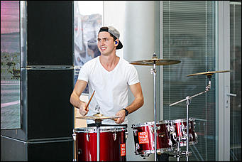 16 ноября 2019 года   Корпорация творчества EventCorpLife стали организаторами презентации долгожданного пятого поколения легендарного Toyota RAV4