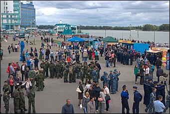 4 сентябрь 2015 г., Барнаул   Тренировочный полет пилотажной группы "Стрижи".