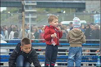 4 сентябрь 2015 г., Барнаул   Тренировочный полет пилотажной группы "Стрижи".