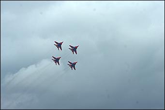 4 сентябрь 2015 г., Барнаул   Тренировочный полет пилотажной группы "Стрижи".