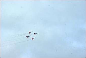 4 сентябрь 2015 г., Барнаул   Тренировочный полет пилотажной группы "Стрижи".