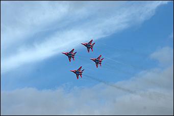 4 сентябрь 2015 г., Барнаул   Тренировочный полет пилотажной группы "Стрижи".