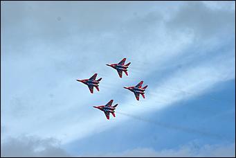 4 сентябрь 2015 г., Барнаул   Тренировочный полет пилотажной группы "Стрижи".