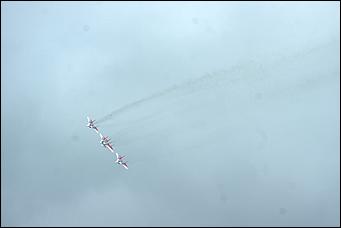 4 сентябрь 2015 г., Барнаул   Тренировочный полет пилотажной группы "Стрижи".